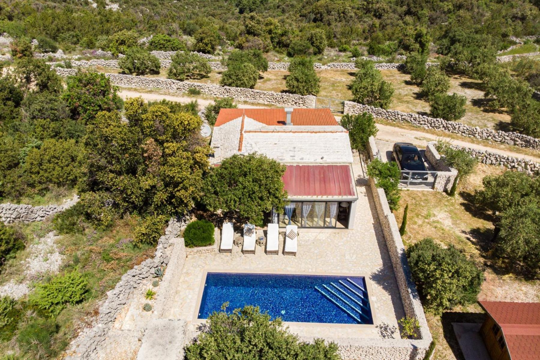 Private Cottage In Olive Grove With Heated Pool Vinišće Εξωτερικό φωτογραφία